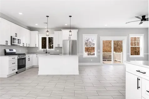 60 Daytona Avenue Narragansett RI 02882