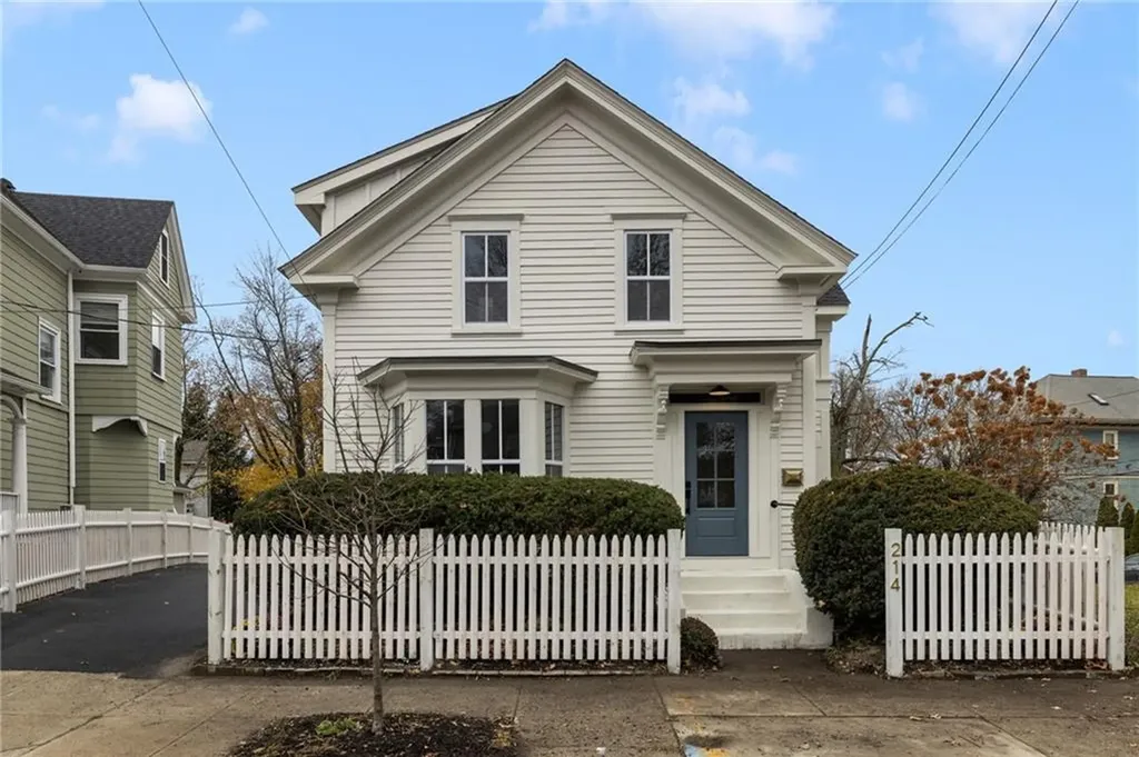 214 Camp Street Providence RI 02906