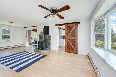 22 Jh Dwyer Drive Middletown RI 02842