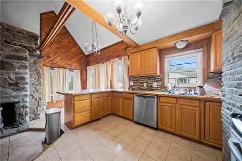 9 Bye Street North Providence RI 02911