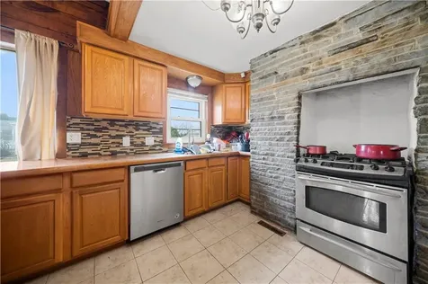 9 Bye Street North Providence RI 02911