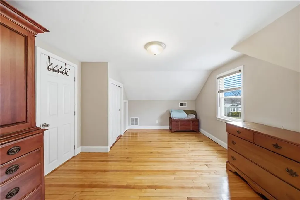 85 Gillan Avenue Warwick RI 02886
