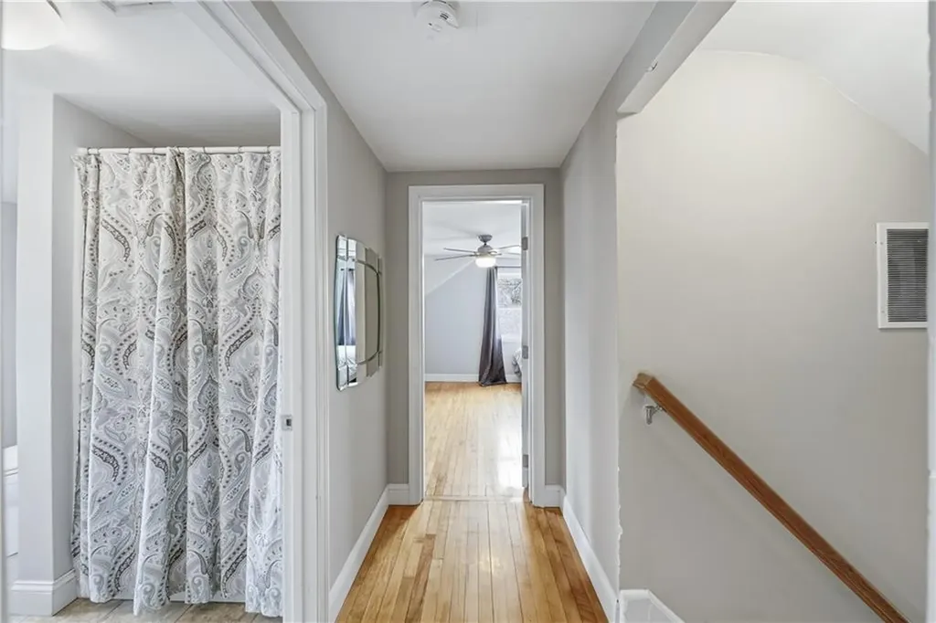 85 Gillan Avenue Warwick RI 02886
