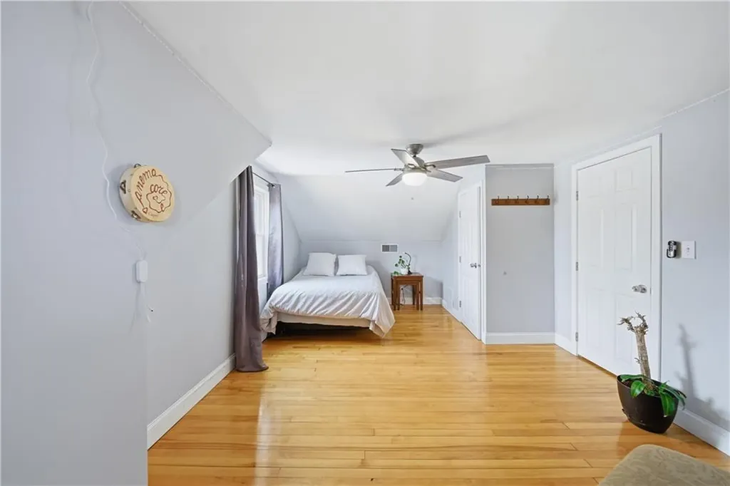 85 Gillan Avenue Warwick RI 02886