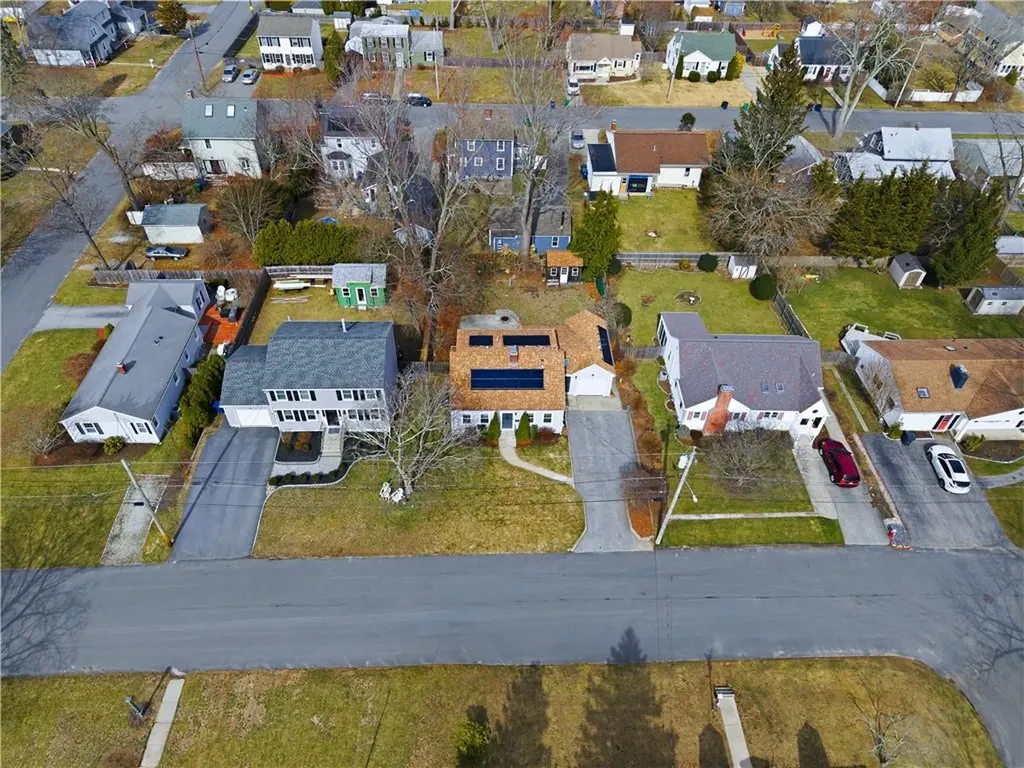 85 Gillan Avenue Warwick RI 02886