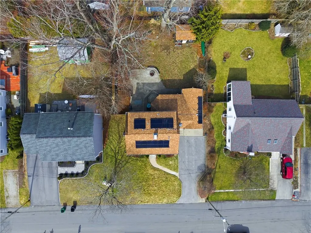 85 Gillan Avenue Warwick RI 02886