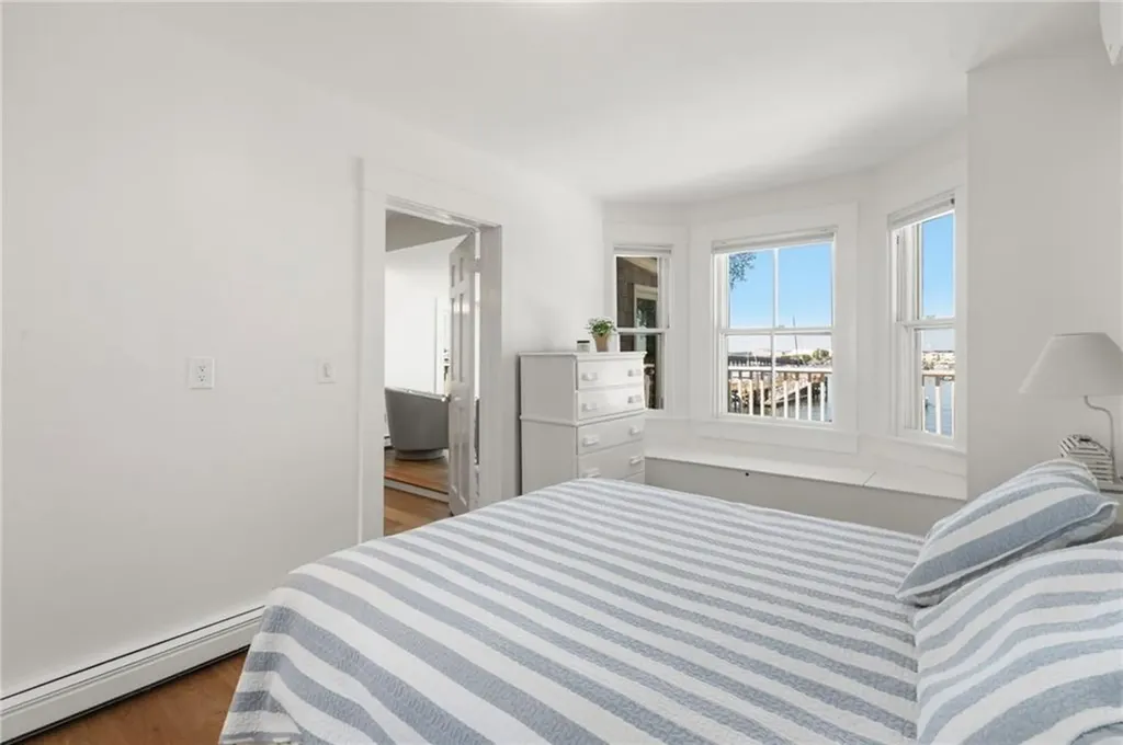 58 Washington Street Newport RI 02840