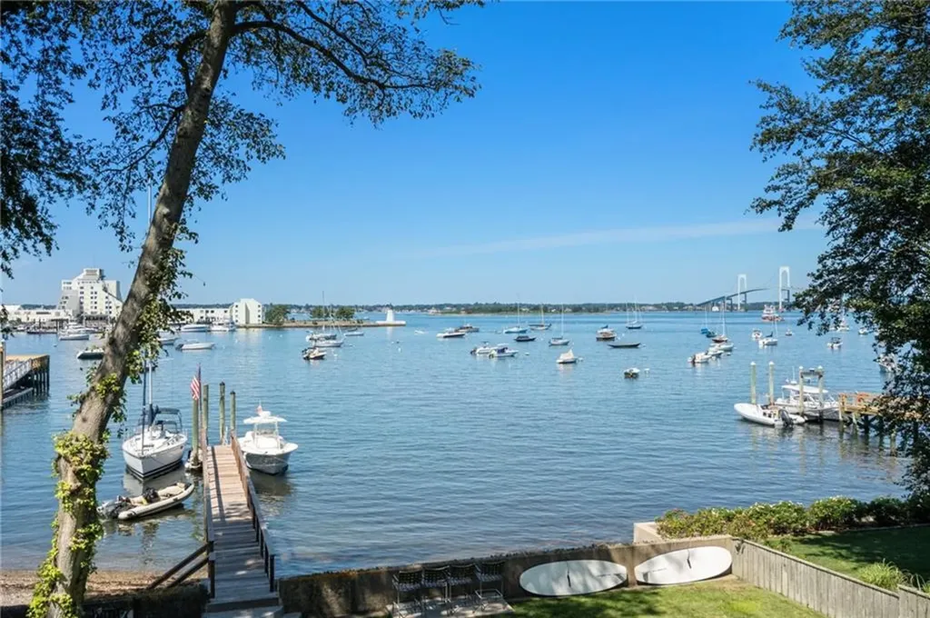 58 Washington Street Newport RI 02840