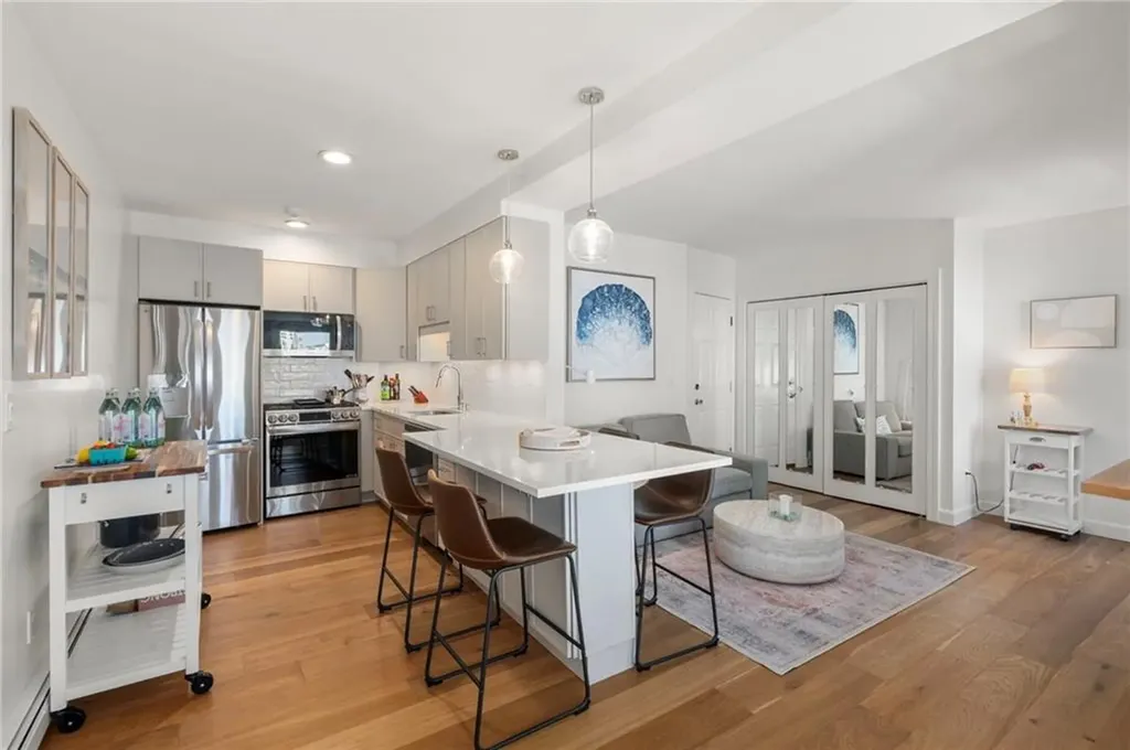 58 Washington Street Newport RI 02840