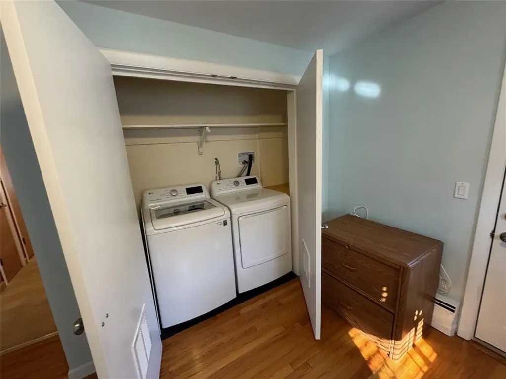 1047 Narragansett Parkway Warwick RI 02888