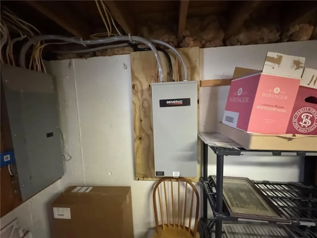 1047 Narragansett Parkway Warwick RI 02888