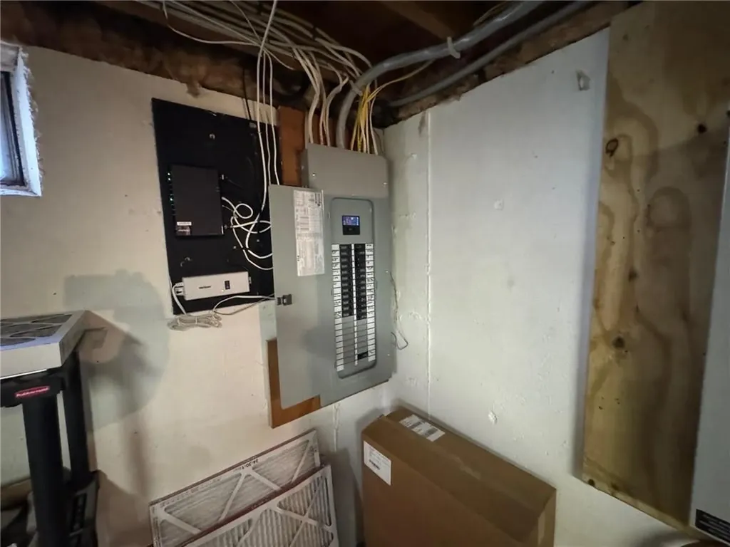 1047 Narragansett Parkway Warwick RI 02888