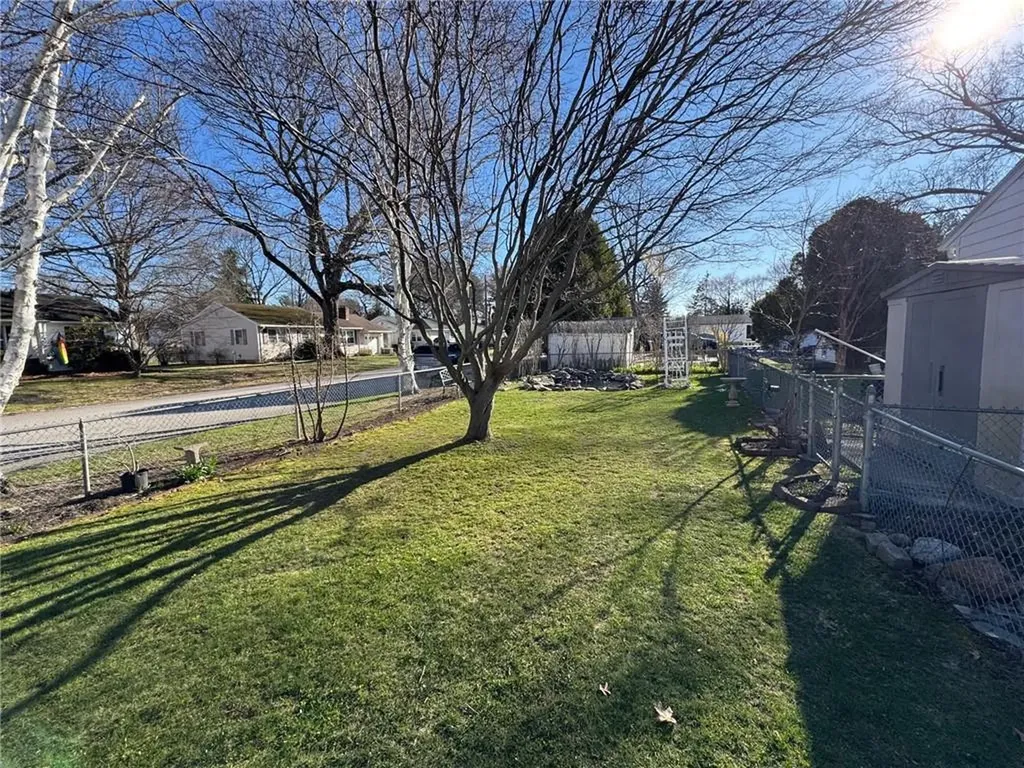 1047 Narragansett Parkway Warwick RI 02888