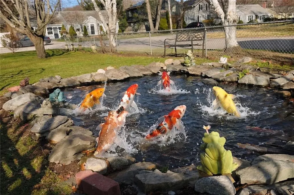 1047 Narragansett Parkway Warwick RI 02888