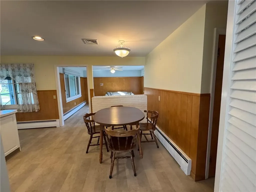 1047 Narragansett Parkway Warwick RI 02888