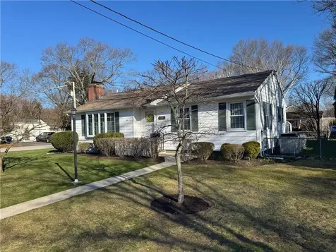 1047 Narragansett Parkway Warwick RI 02888