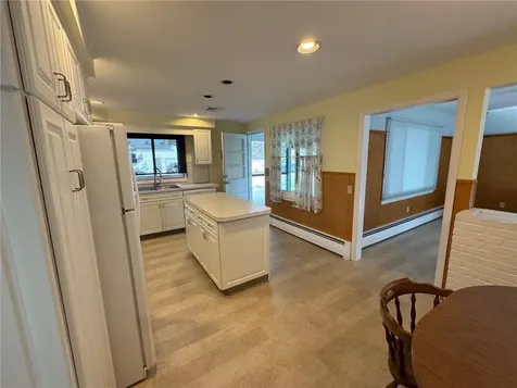 1047 Narragansett Parkway Warwick RI 02888