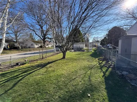 1047 Narragansett Parkway Warwick RI 02888