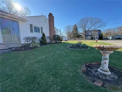 1047 Narragansett Parkway Warwick RI 02888