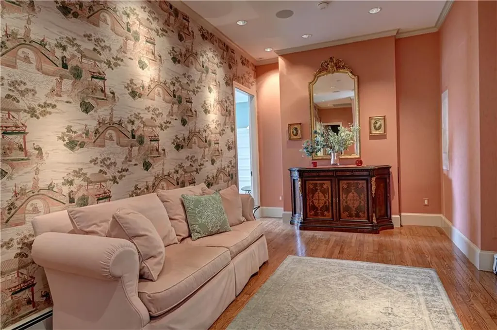 127 Harrison Avenue Newport RI 02840