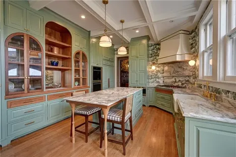 127 Harrison Avenue Newport RI 02840