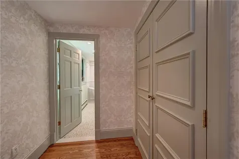 127 Harrison Avenue Newport RI 02840