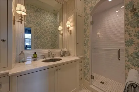 127 Harrison Avenue Newport RI 02840