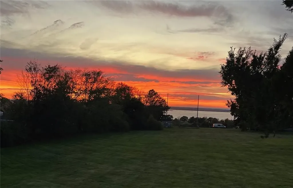 1505 Fairway Drive Middletown RI 02842