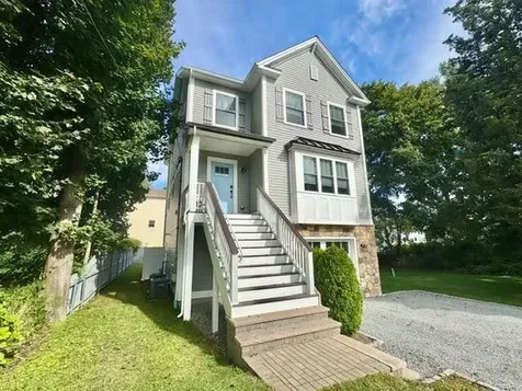 20 Robert Avenue Warwick RI 02818