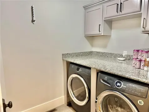 20 Robert Avenue Warwick RI 02818