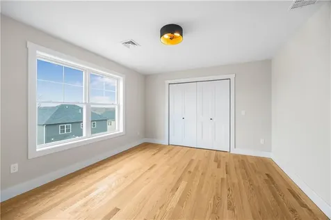 89 Street Agnes Avenue Woonsocket RI 02895