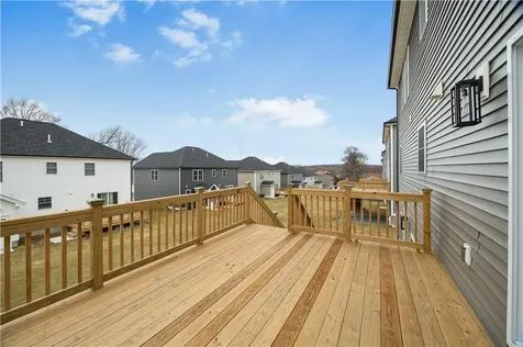 89 Street Agnes Avenue Woonsocket RI 02895