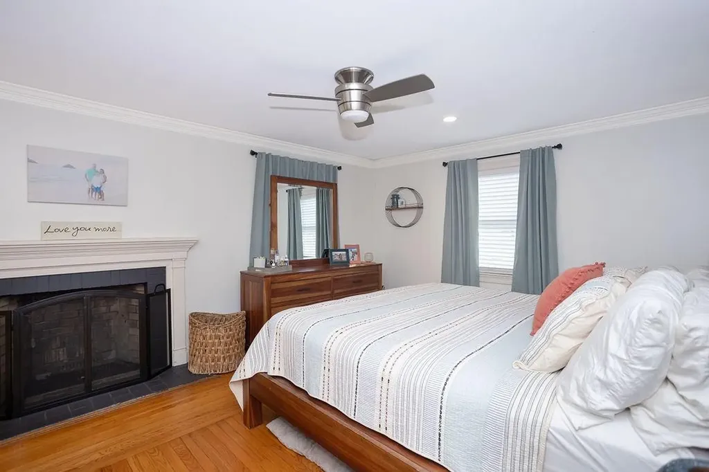 403 Valley Road Middletown RI 02842