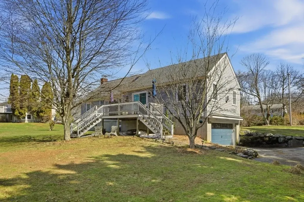 403 Valley Road Middletown RI 02842