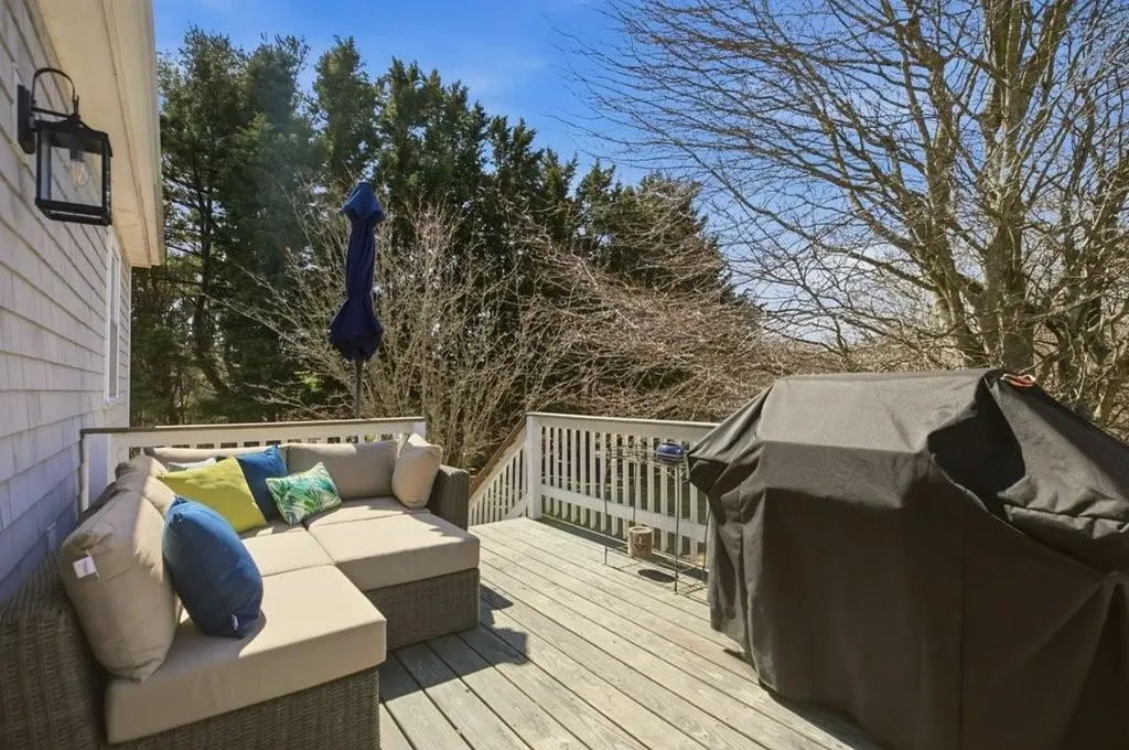 403 Valley Road Middletown RI 02842