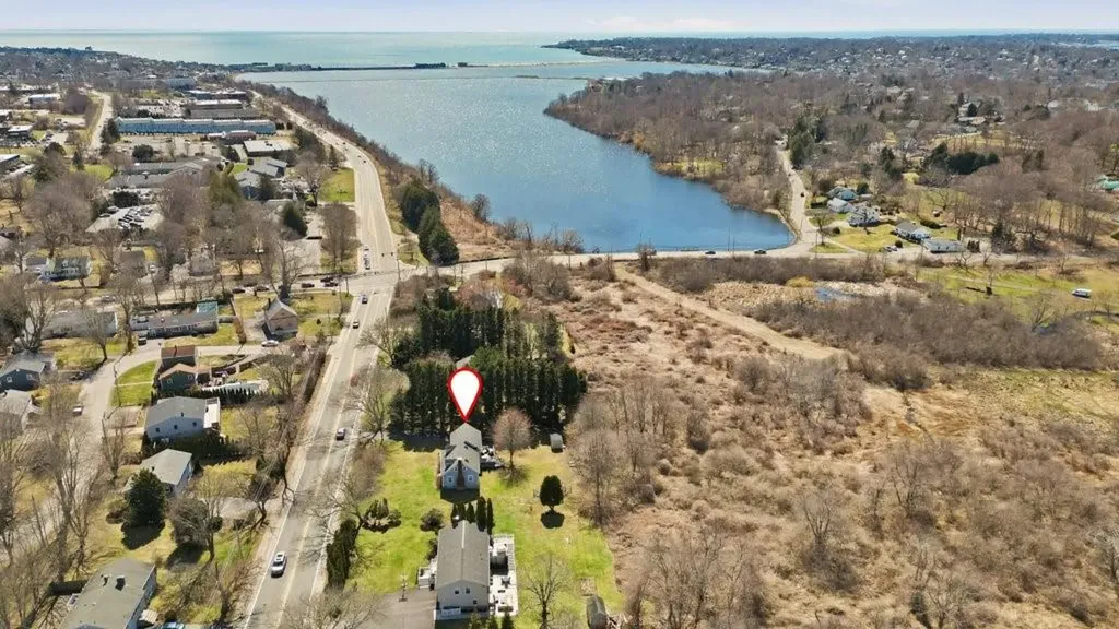 403 Valley Road Middletown RI 02842