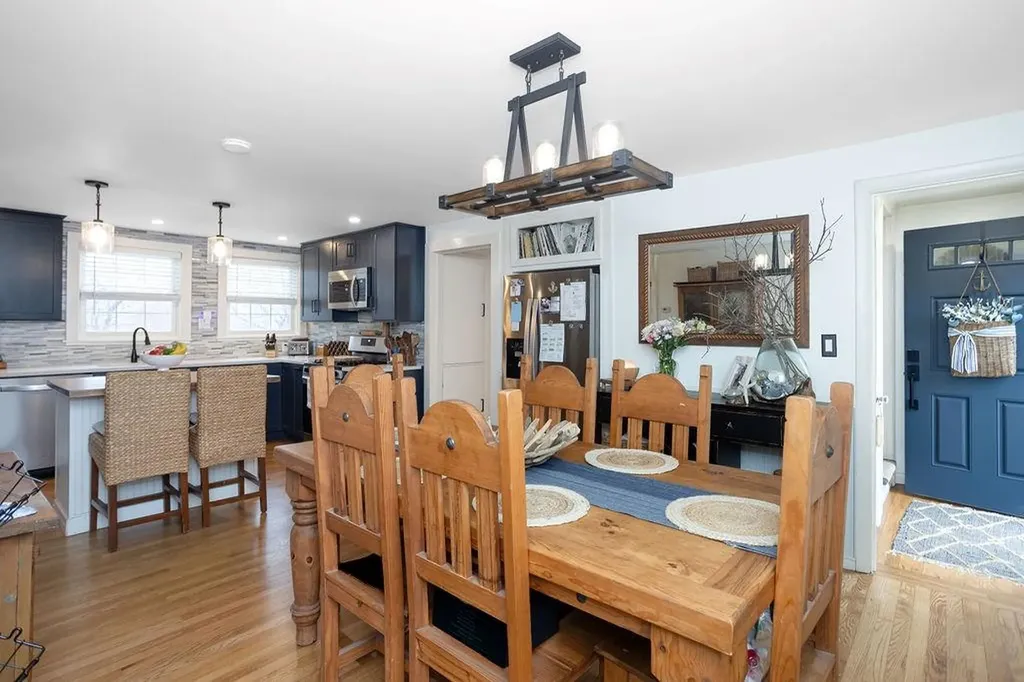 403 Valley Road Middletown RI 02842
