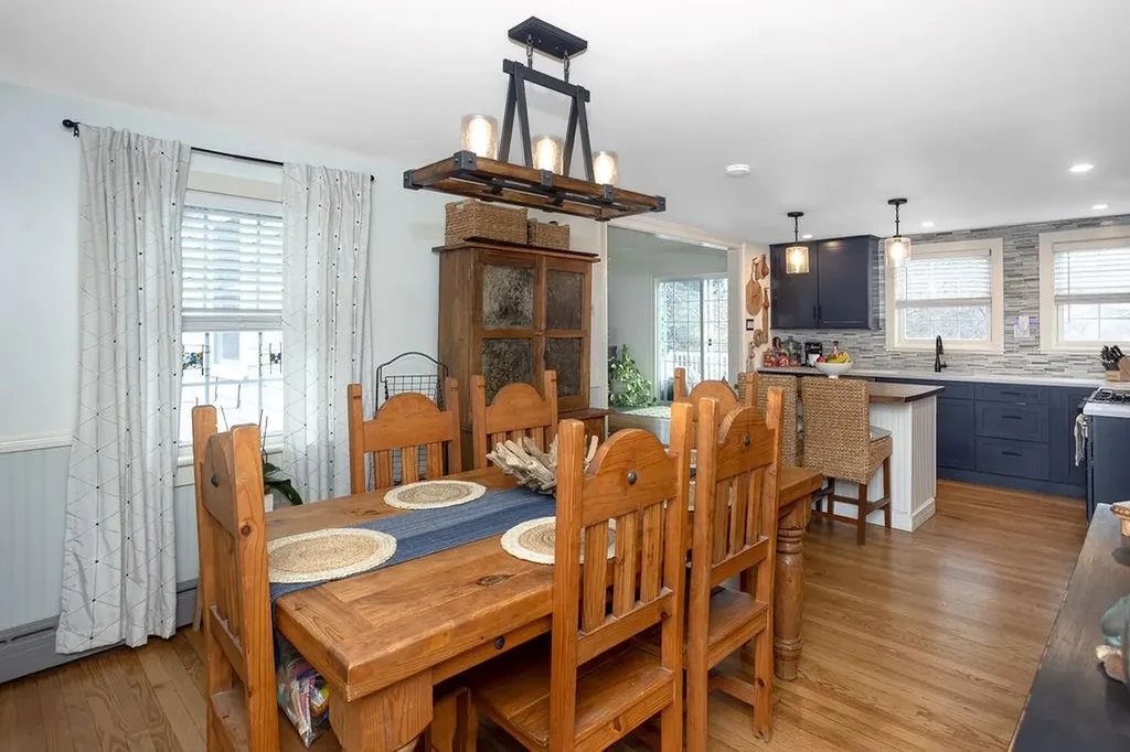 403 Valley Road Middletown RI 02842
