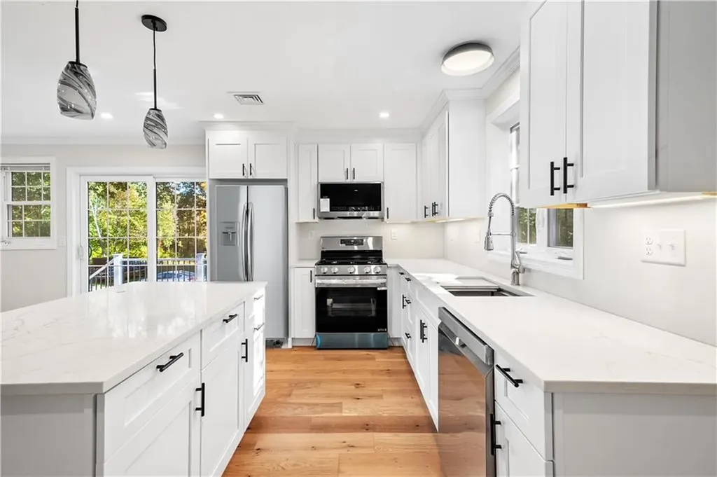 1551 Diamond Hill Road Cumberland RI 02864