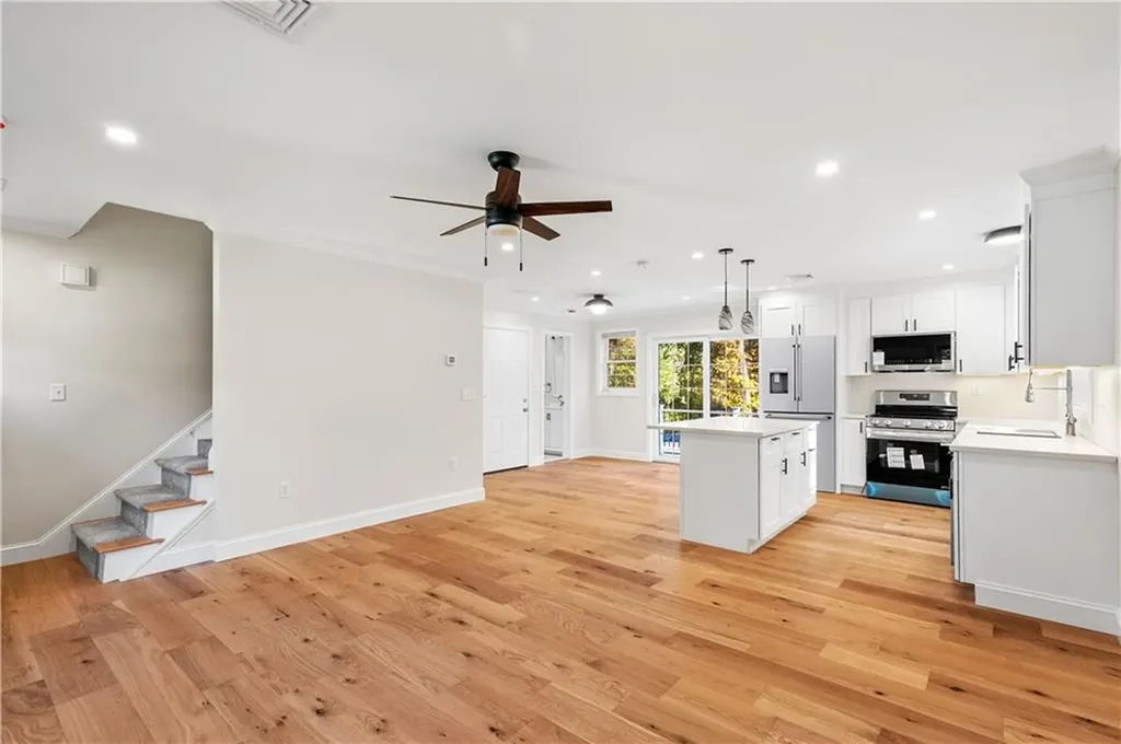 1551 Diamond Hill Road Cumberland RI 02864