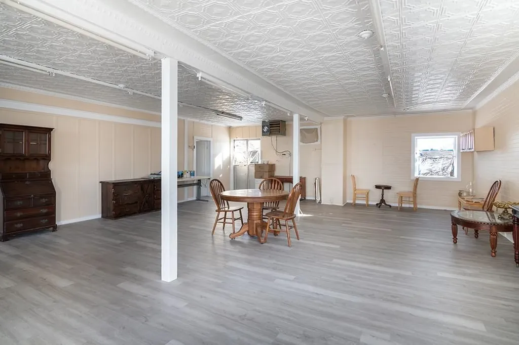 367 377 Child Street Warren RI 02885