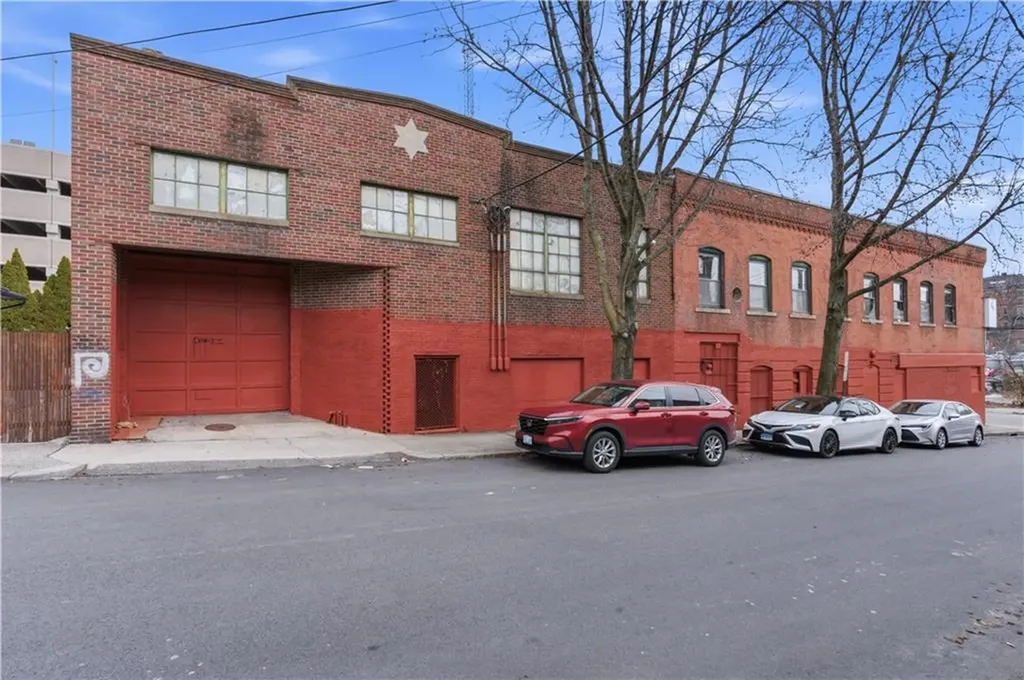 361 West Fountain Street Providence RI 02903