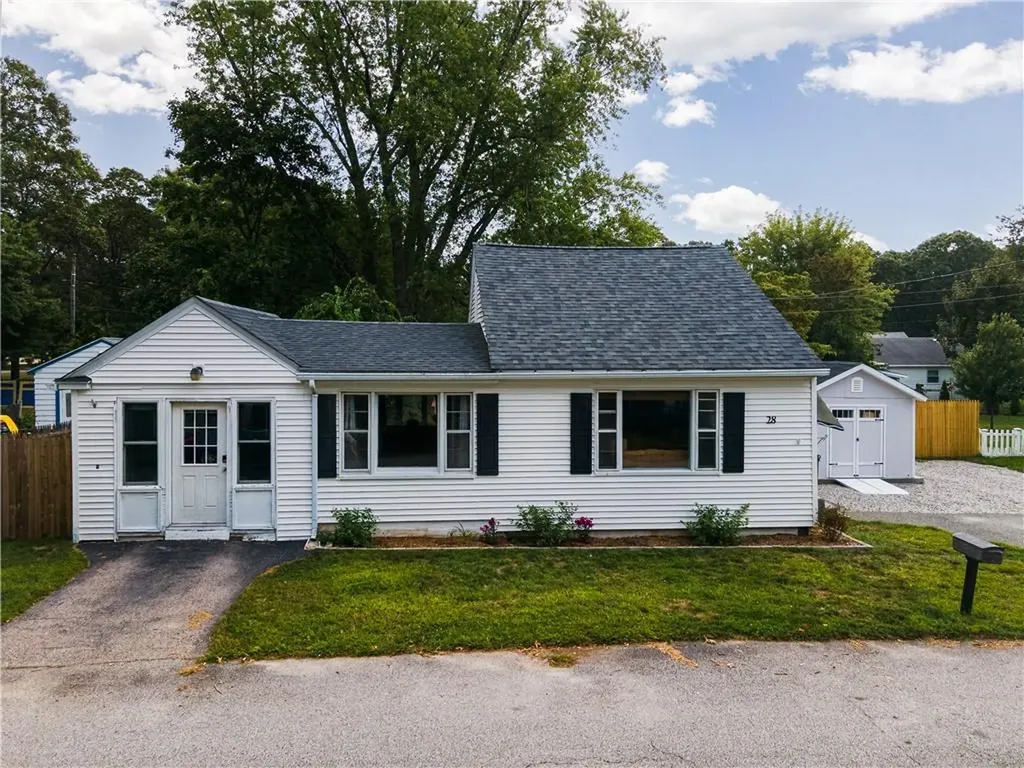 28 Bakers Creek Road Warwick RI 02886