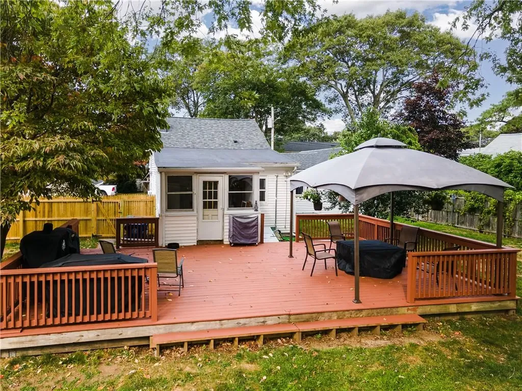 28 Bakers Creek Road Warwick RI 02886