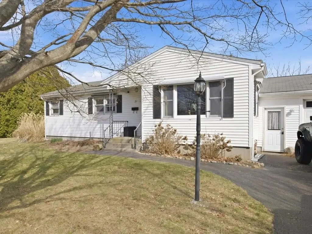 21 North Drive Westerly RI 02891