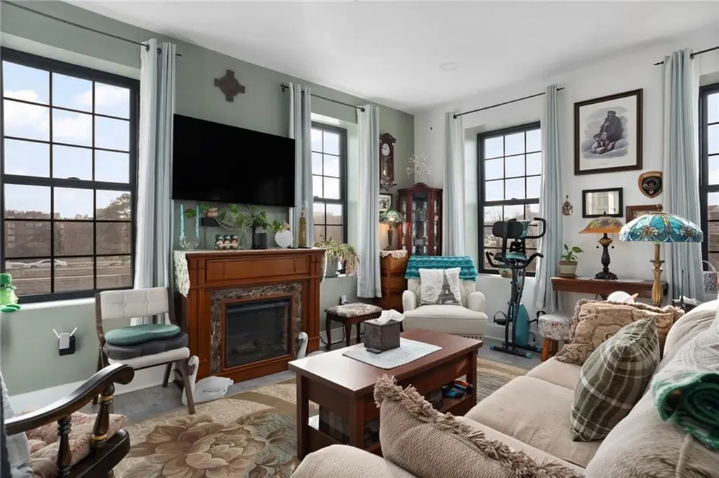 50 Ashburton Street Providence RI 02904