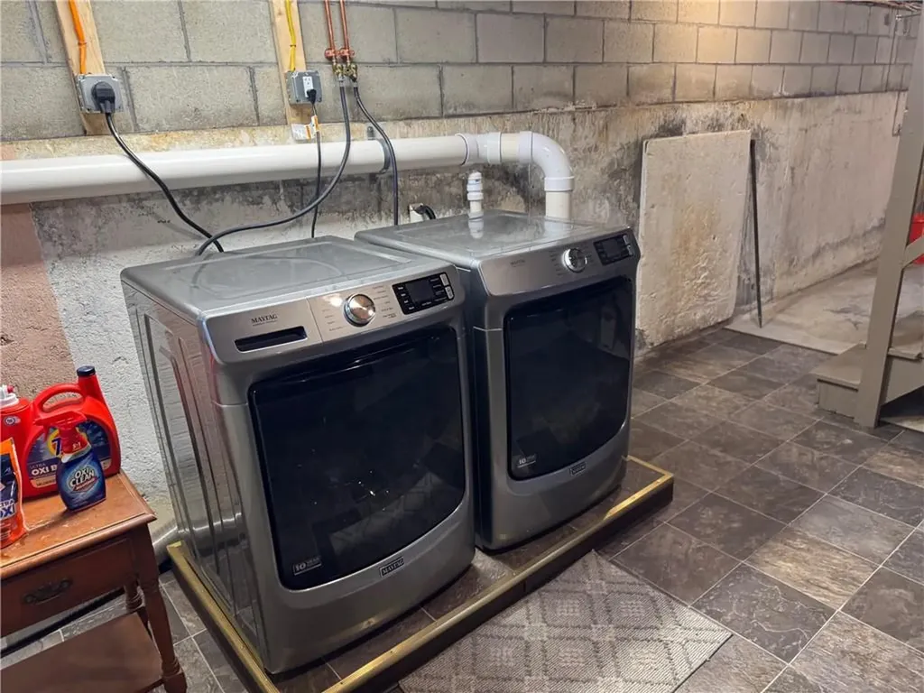 7 Elsie Drive Johnston RI 02919