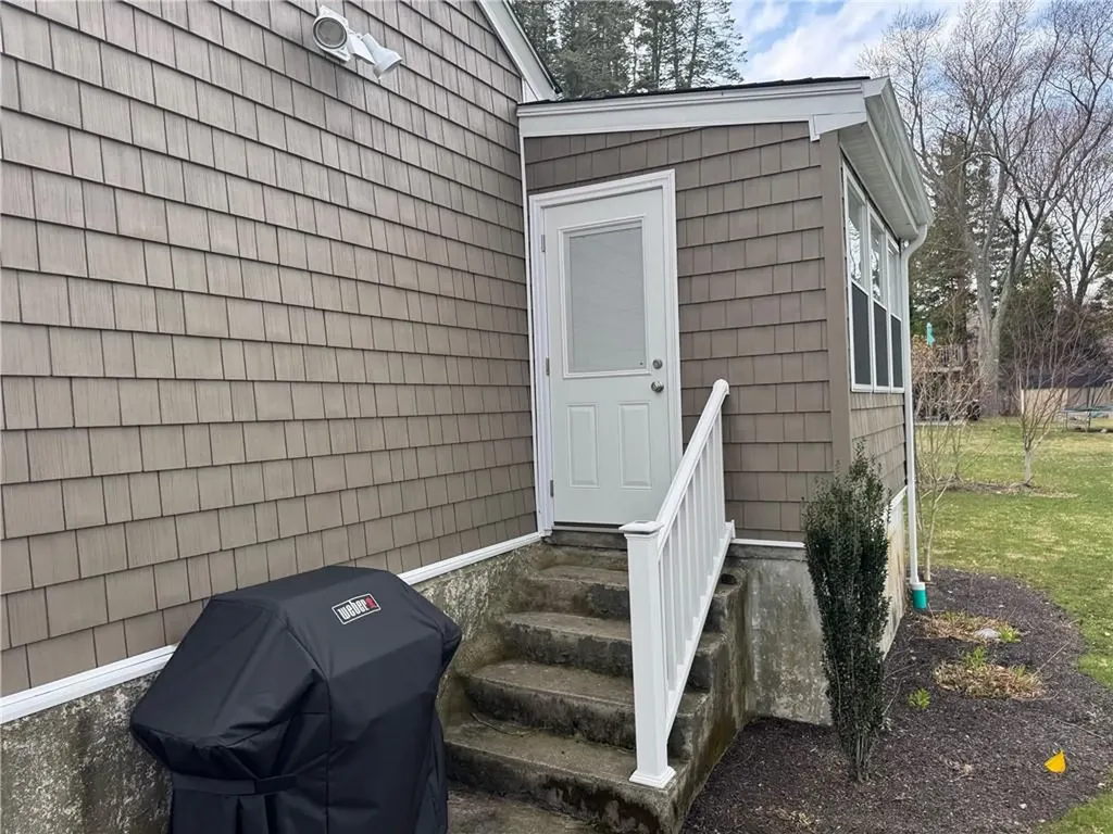 7 Elsie Drive Johnston RI 02919