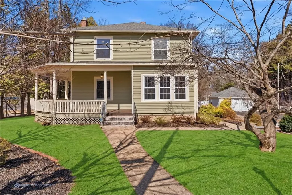 86 Wood Street Coventry RI 02816