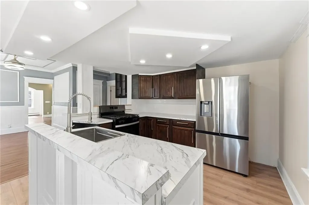 86 Wood Street Coventry RI 02816